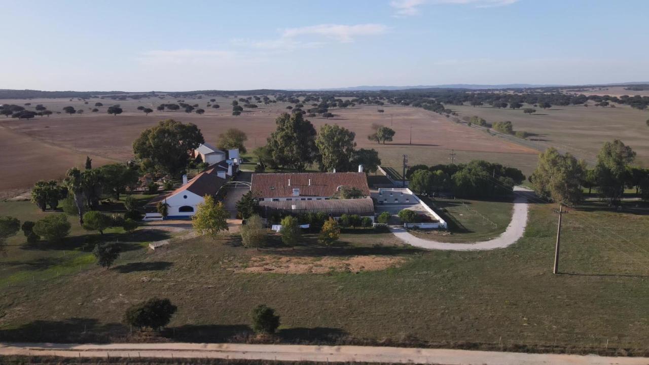 Lodge Monte Do Sobral Alcáçovas Exterior foto